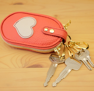 ファスナー式キーケース：スマートキー対応：ハート