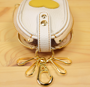 ファスナー式キーケース：スマートキー対応：ハート