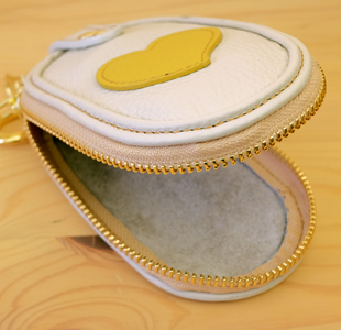 ファスナー式キーケース：スマートキー対応：ハート